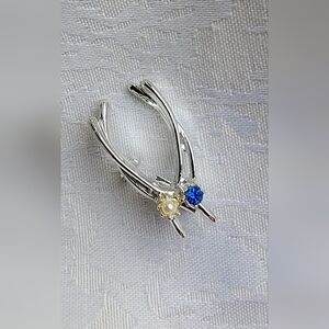 Vintage Silver Tone Double Wishbone Midnight Blue Faux Pearl Pin Brooch